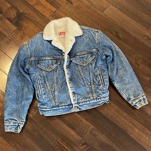 Vintage LEVI’S Sherpa Lined Denim Jacket